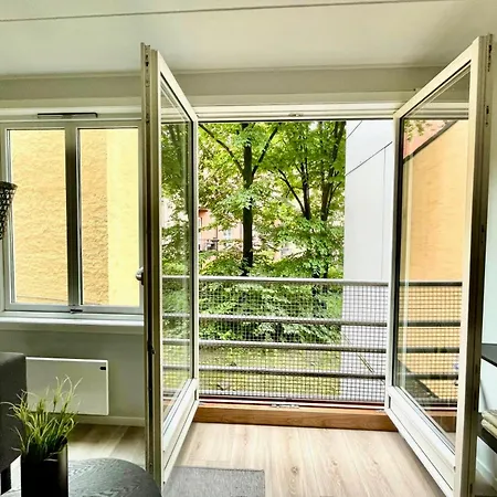 Superfresh & Central Gruenerloekka Apartment